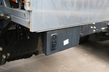 һ����� J6L 6X4 ���綯ǣ����350kWhͼƬ