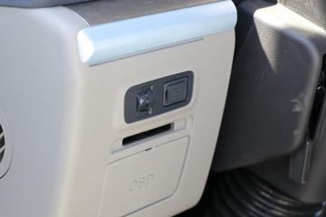 �й�����HOWO ͳ˧PRO 170���� 4.15��AT�Զ���������ʽ�Ῠ(ZZ5047XXYF3319F145)ͼƬ