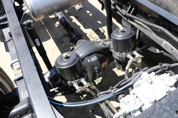 �й�����HOWO ͳ˧PRO 170���� 4.15��AT�Զ���������ʽ�Ῠ(ZZ5047XXYF3319F145)ͼƬ