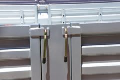 中国重汽HOWO 统帅 150马力 3.85米排半栏板轻卡(法士特8档)(ZZ1097G3315F191)