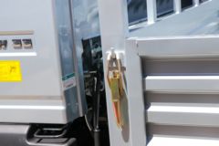 中国重汽HOWO 统帅 150马力 3.85米排半栏板轻卡(法士特8档)(ZZ1097G3315F191)