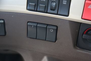 �������� ����H5�ؿ� 6X4 ����ʽ���綯ǣ����350kWhͼƬ