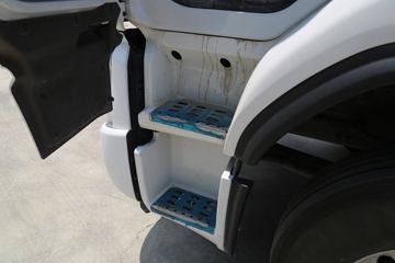 �������� ����H5�ؿ� 6X4 ����ʽ���綯ǣ����350kWhͼƬ