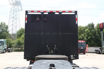 �������� ����H5�ؿ� 6X4 ����ʽ���綯ǣ����350kWhͼƬ