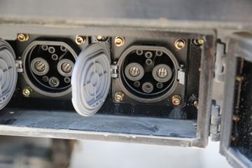 �������� ����H5�ؿ� 6X4 ����ʽ���綯ǣ����350kWhͼƬ