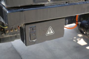 �������� ����H5�ؿ� 6X4 ����ʽ���綯ǣ����350kWhͼƬ