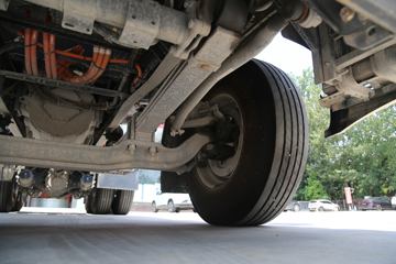 �������� ����H5�ؿ� 6X4 ����ʽ���綯ǣ����350kWhͼƬ