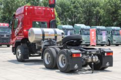 东风柳汽 乘龙H5 480马力 6X4 LNG牵引车