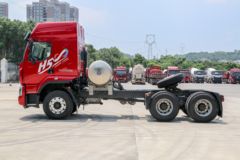 东风柳汽 乘龙H5 480马力 6X4 LNG牵引车