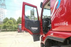 东风柳汽 乘龙H5 480马力 6X4 LNG牵引车