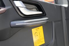 中国重汽HOWO 统帅 165马力 3.85米排半栏板轻卡(法士特8档)(ZZ1047G3215F144B)