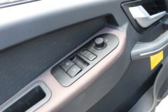 中国重汽HOWO 统帅 165马力 3.85米排半栏板轻卡(法士特8档)(ZZ1047G3215F144B)