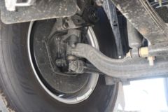 中国重汽HOWO 统帅 165马力 3.85米排半栏板轻卡(法士特8档)(ZZ1047G3215F144B)