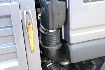 �й�����HOWO ͳ˧ 165���� 3.85���Ű������Ῠ(��ʿ��8��)ͼƬ