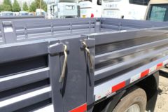 中国重汽HOWO 统帅 165马力 3.85米排半栏板轻卡(法士特8档)(ZZ1047G3215F144B)