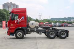 东风柳汽 乘龙H7重卡 500马力 6X4 LNG牵引车(LZ4250H7DM1)