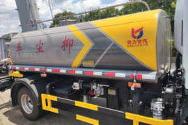 东风福瑞卡底盘&nbsp;除尘车上装图片