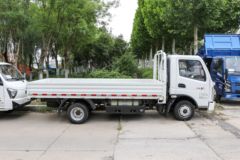 飞碟奥驰 V1系列 2.0L 121马力 CNG 4.15米单排栏板轻卡 飞碟奥驰 V1系列 2.0L 121马力 CNG 4.15米单排栏板轻卡