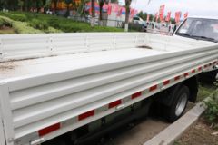 飞碟奥驰 V1系列 2.0L 121马力 CNG 4.15米单排栏板轻卡 飞碟奥驰 V1系列 2.0L 121马力 CNG 4.15米单排栏板轻卡