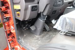 飞碟奥驰 V3系列 156马力 3.85米排半栏板轻卡 飞碟奥驰 V3系列 156马力 3.85米排半栏板轻卡