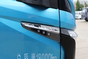 �ɵ� W7 184���� 4X2 5.2���Ű��դʽ�ػ���(����)ͼƬ