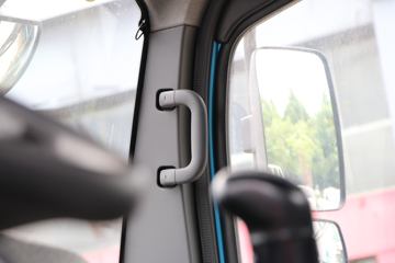 �ɵ� W7 184���� 4X2 5.2���Ű��դʽ�ػ���(����)ͼƬ