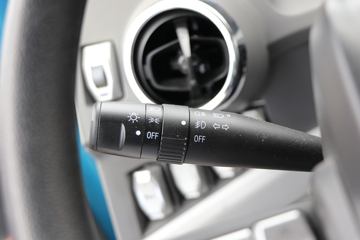 �ɵ� W7 184���� 4X2 5.2���Ű��դʽ�ػ���(����)ͼƬ