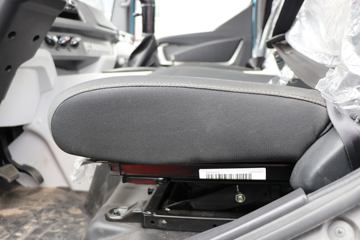 �ɵ� W7 184���� 4X2 5.2���Ű��դʽ�ػ���(����)ͼƬ