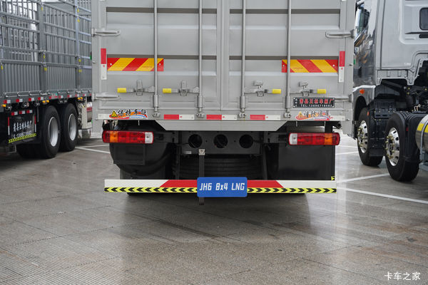 解放JH6载货车济南市火热促销中 让利高达0.3万 解放JH6载货车济南市火热促销中 让利高达0.3万