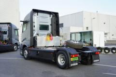 远程 星瀚H 18T 4X2 甲醇增程混合动力牵引车(HN4180MX44D4SHEVY)