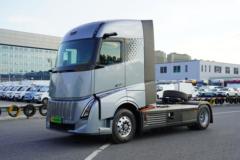 远程 星瀚H 18T 4X2 甲醇增程混合动力牵引车(HN4180MX44D4SHEVY)