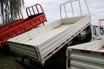 �ɵ��³� V1ϵ�� 160���� 4X2 3.83����ж��ͼƬ