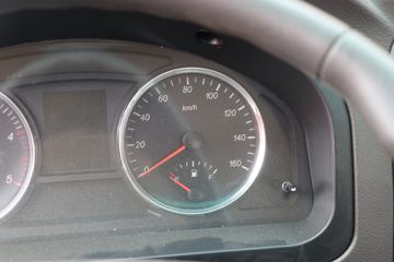 �ɵ��³� V1ϵ�� 160���� 4X2 3.83����ж��ͼƬ