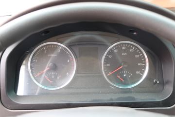 �ɵ��³� V1ϵ�� 160���� 4X2 3.83����ж��ͼƬ
