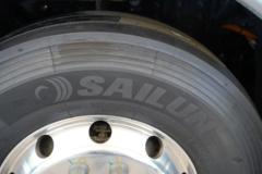 远程 星瀚H 25T 6X4 纯电动牵引车(生活仓)(HN4250X27C39BEVY)