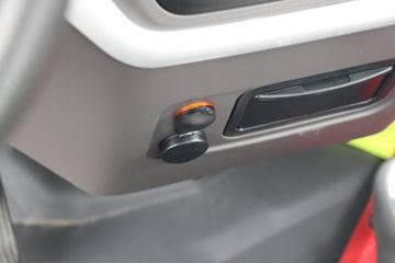 ���� ����V2 2023�� 1.6L 122���� ���� 3.7�׵�������΢��(����)(KMC1033Q360D6)ͼƬ