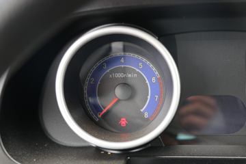 ���� ����V2 2023�� 1.6L 122���� ���� 3.7�׵�������΢��(����)(KMC1033Q360D6)ͼƬ