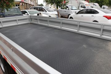 ���� ����V2 2023�� 1.6L 122���� ���� 3.7�׵�������΢��(����)(KMC1033Q360D6)ͼƬ