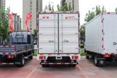 中国重汽HOWO 统帅 145马力 4.15米单排厢式轻卡(万里扬5档)(ZZ5047XXYG3315F144)