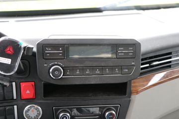 �й�����HOWO ͳ˧ 145���� 4.15�׵�����ʽ�Ῠ(������5��)ͼƬ