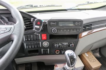 �й�����HOWO ͳ˧ 145���� 4.15�׵�����ʽ�Ῠ(������5��)ͼƬ