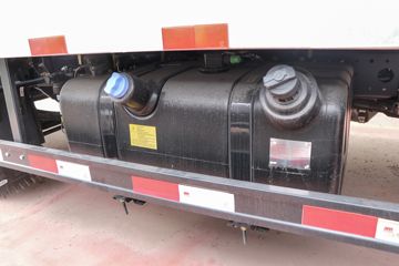�й�����HOWO ͳ˧ 145���� 4.15�׵�����ʽ�Ῠ(������5��)ͼƬ