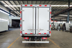 福田奥铃 智蓝EL-Plus 4.5T 4.08米单排纯电动冷藏车(气刹)100.46kWh