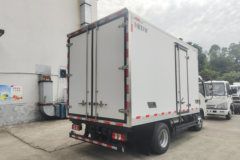 江淮 威铃M6 3.0L 129马力 CNG 4X2 4.05米冷藏车(HFC5045XLCP32N2C7NS)