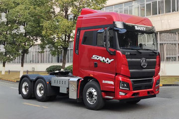 三一重卡 新英杰 混动版 6X4 混合动力牵引车