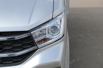 ���� С����W18 1.6L 122���� 3.7�׵�����ʽ΢��(����)ͼƬ