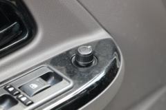 东风 小霸王W18 1.6L 122马力 3.7米单排厢式微卡(国六)