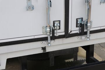 ���� С����W18 1.6L 122���� 3.7�׵�����ʽ΢��(����)ͼƬ