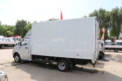 东风 小霸王W18 1.6L 122马力 3.7米单排厢式微卡(国六)