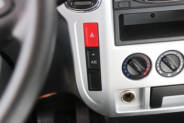 ����;�� T5 ��ȿ� ��׼�� 1.6L 105���� CNG 3.8�׵�������С��(����)ͼƬ